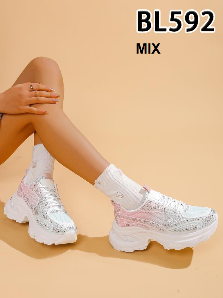 Buty sportowe damskie Roz 36-41 / 12 par 1